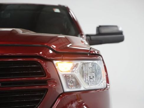 Used 2020 RAM 1500 Big Horn AWD/4WD image 3