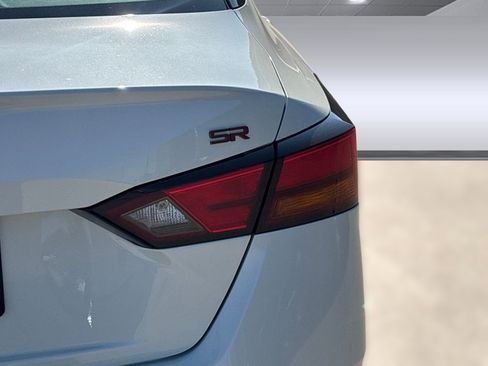 New 2025 Nissan Altima 2.5 SR w/ SR Premium Package image 11