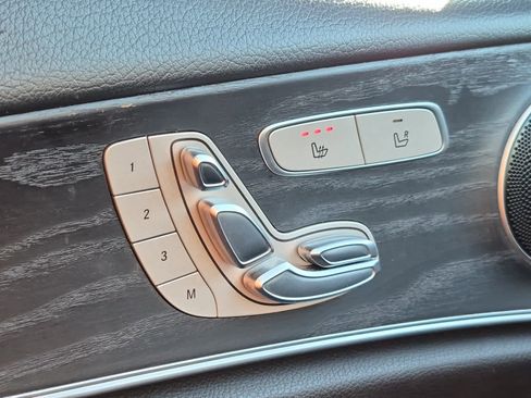 Used 2018 Mercedes-Benz E 300 image 21