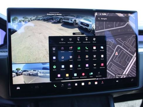 Used 2023 Tesla Model X Plaid image 24