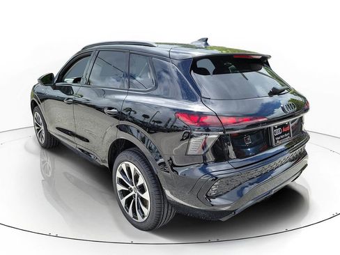 New 2026 Audi Q3 quattro 2.0T image 3