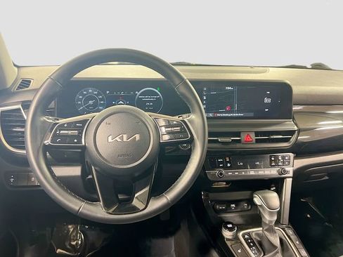 Certified 2024 Kia Seltos S image 23