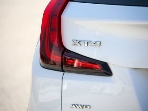 Used 2022 Cadillac XT4 Premium Luxury AWD/4WD image 20