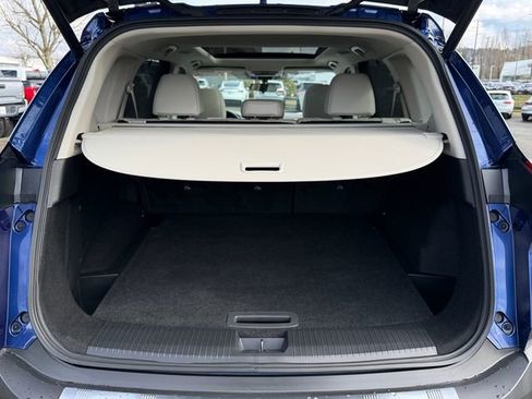 Used 2021 Nissan Rogue SV image 34