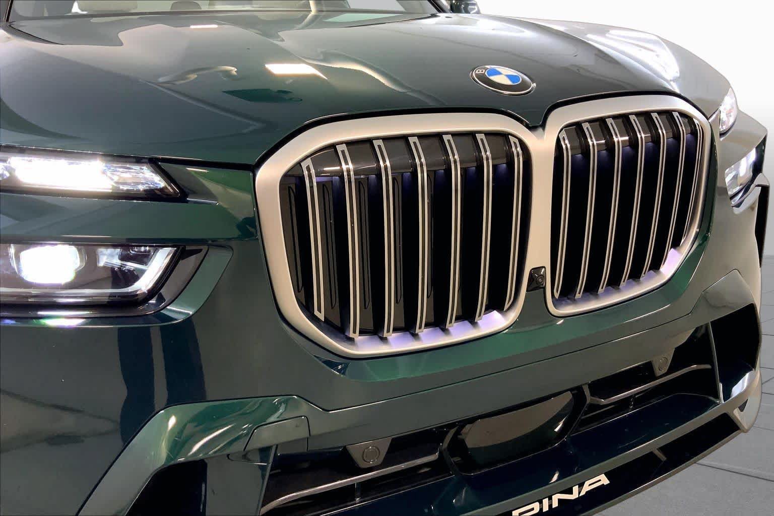 Used 2025 BMW ALPINA XB7 AWD/4WD image 32
