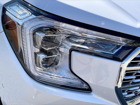 Used 2023 GMC Terrain Denali w/ Denali Premium Package image 28