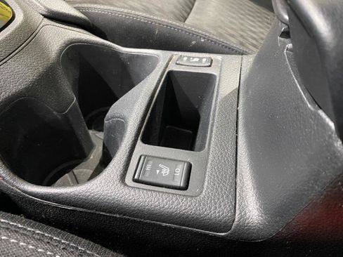 Used 2017 Nissan Rogue SV AWD/4WD image 15