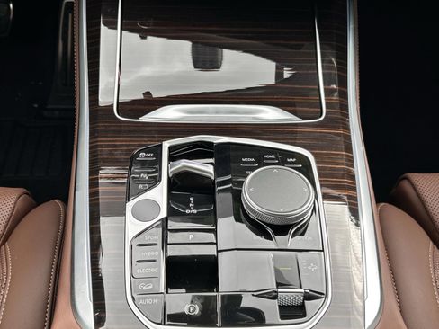 New 2026 BMW X5 xDrive50e w/ M Sport Package image 11