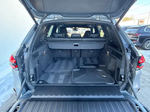 Used 2025 BMW X5 M Competition w/ Executive Package image 18