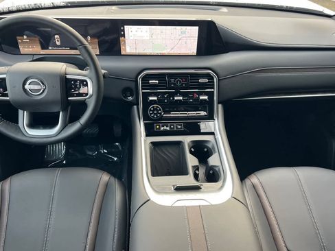 New 2026 Nissan Armada SL image 4