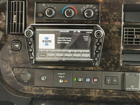 Used 2022 Chevrolet Express 2500 Extended w/ Enhanced Convenience Package image 19