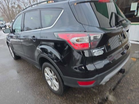 Used 2017 Ford Escape SE image 12