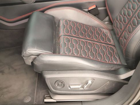 Certified 2023 Audi RS 6 AWD/4WD image 25