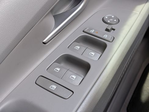 Certified 2025 Hyundai Elantra SEL image 24