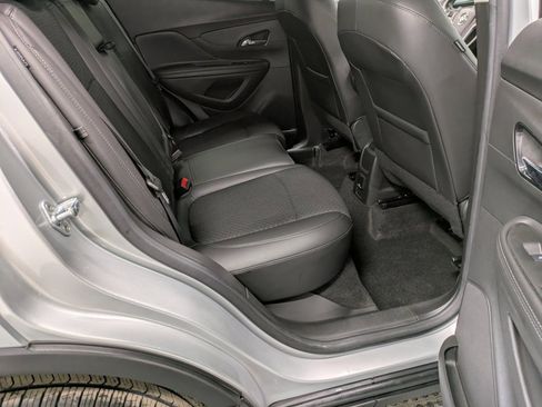 Used 2022 Buick Encore Preferred w/ Safety Package image 26