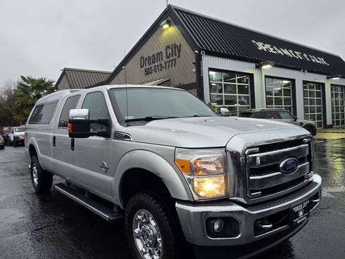 Used 2015 Ford F250 XLT w/ XLT Premium Package AWD/4WD image 2