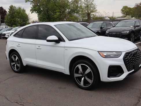 Used 2022 Audi Q5 2.0T Premium Plus w/ Premium Plus Package AWD/4WD image 3