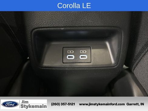 Used 2024 Toyota Corolla LE FWD image 32
