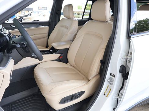 Used 2023 Jeep Grand Cherokee Limited AWD/4WD image 14