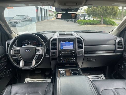 Used 2019 Ford Expedition Platinum AWD/4WD image 18