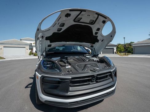 Used 2024 Porsche Macan GTS image 25