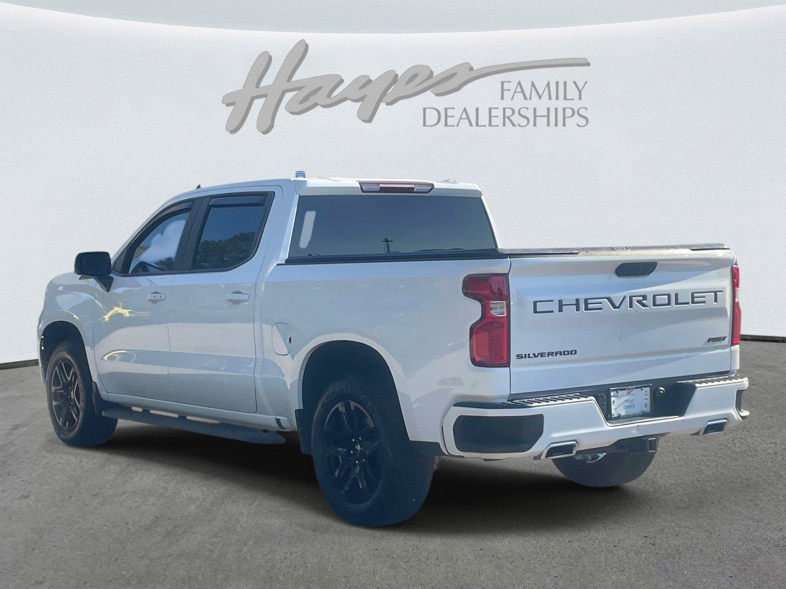 Used 2023 Chevrolet Silverado 1500 RST AWD/4WD image 5