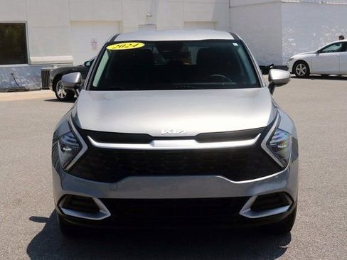 Used 2024 Kia Sportage LX image 2
