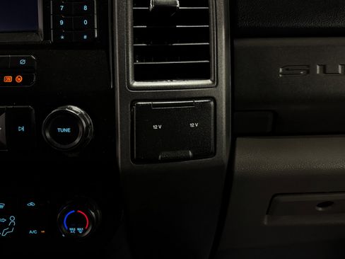 Used 2020 Ford F250 XL w/ Power Equipment Group image 26