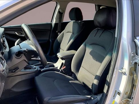 Used 2019 Hyundai Elantra GT image 20