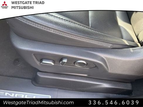 Used 2025 GMC Yukon Denali image 10