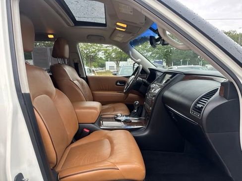 Used 2016 INFINITI QX80 4WD w/ Signature Edition Package image 15