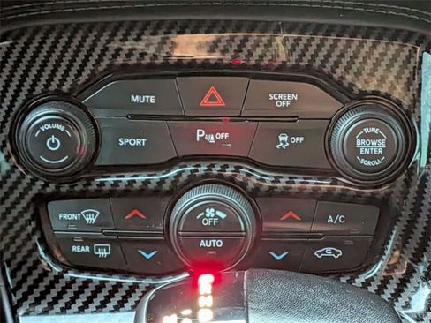 Used 2020 Dodge Challenger R/T image 27