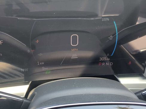 New 2025 Cadillac Lyriq Sport image 17