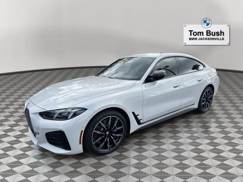 Certified 2025 BMW i4 eDrive40 w/ M Sport Package image 7