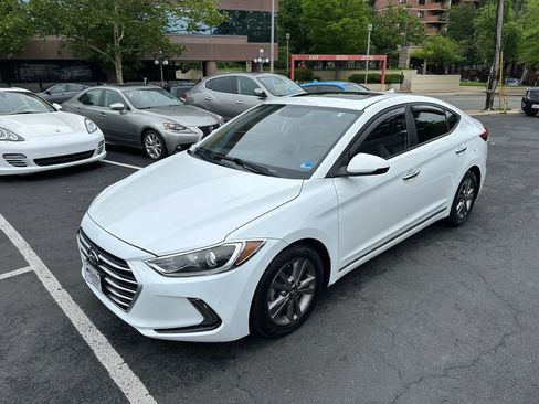 Used 2018 Hyundai Elantra Value Edition FWD image 4
