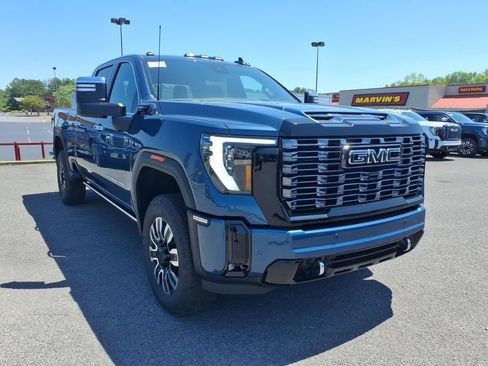New 2026 GMC Sierra 2500 Denali Ultimate w/ Max Trailering Package AWD/4WD image 1