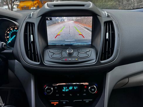 Used 2015 Ford Escape SE w/ Equipment Group 201A image 19