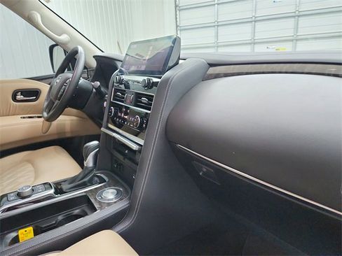Used 2024 Nissan Armada Platinum w/ Captain's Chairs Package image 39