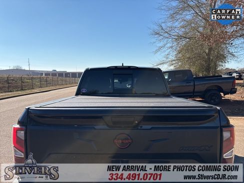 Used 2024 Nissan Titan PRO-4X w/ Pro-4x Convenience Package image 7