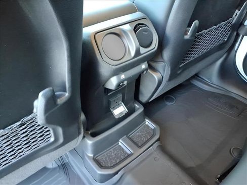 New 2026 Jeep Wrangler Unlimited Sahara AWD/4WD image 11