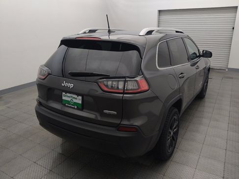 Used 2019 Jeep Cherokee Latitude Plus FWD image 7