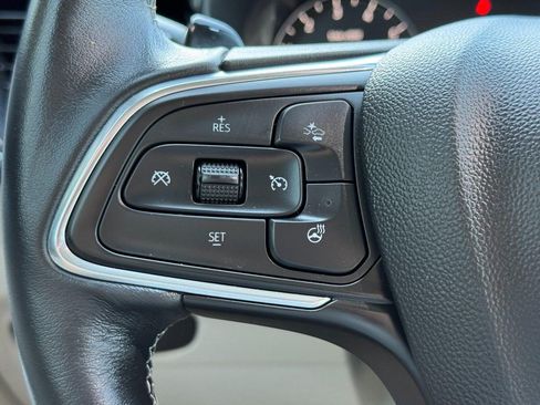 Used 2023 Buick Envision Preferred FWD image 19