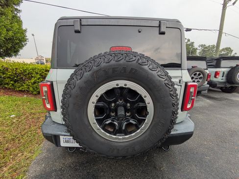 Used 2022 Ford Bronco Badlands AWD/4WD image 5