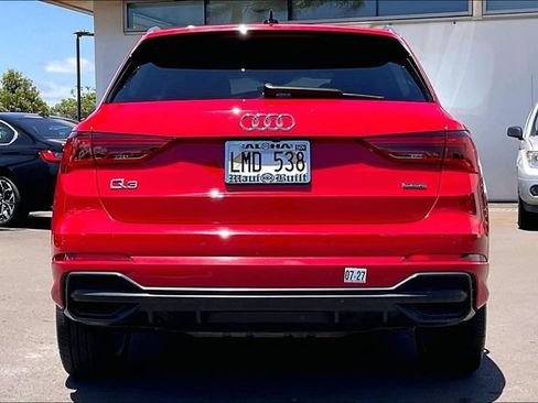 Used 2020 Audi Q3 2.0T Premium w/ Convenience Package AWD/4WD image 4