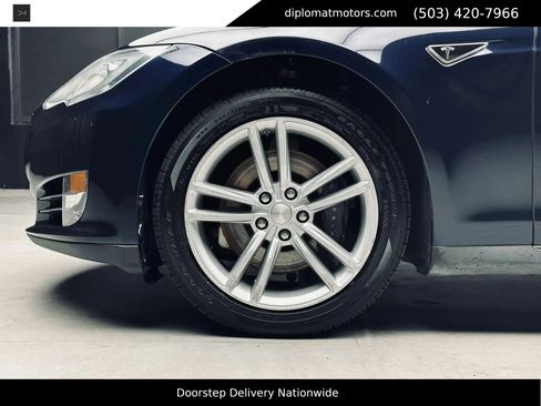 Used 2013 Tesla Model S Performance RWD image 25