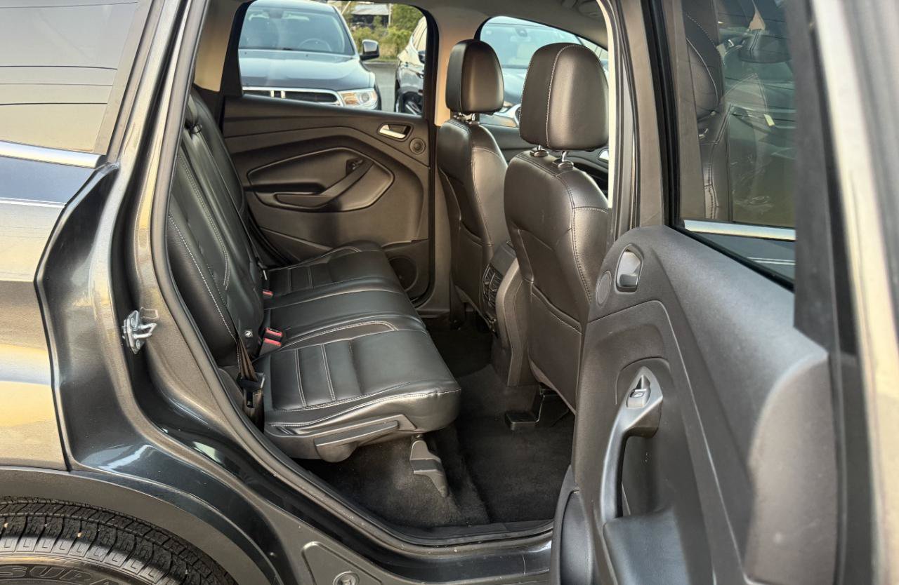 Used 2017 Ford Escape Titanium FWD image 11