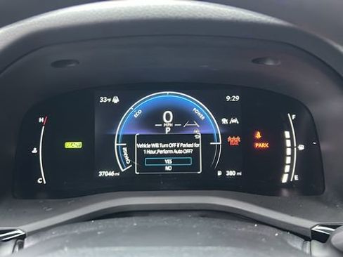 Used 2025 Toyota Camry LE image 17