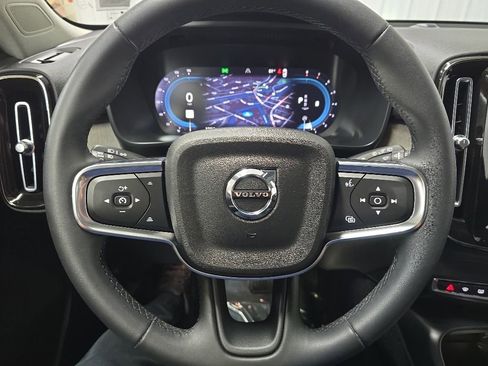 Used 2023 Volvo XC40 B5 Plus w/ Protection Package Premier AWD/4WD image 19