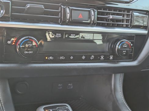 Certified 2023 Nissan Pathfinder SV image 17