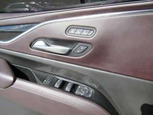 Certified 2023 Cadillac Escalade Sport Platinum AWD/4WD image 24